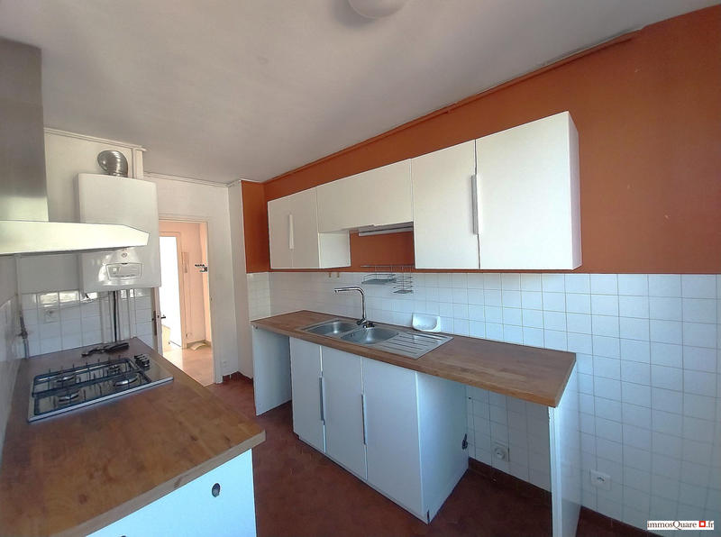 Appartement - 100 m² - 5 pièces