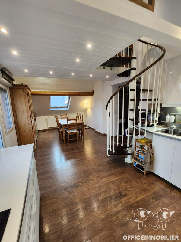 Appartement - 120 m² - 4 pièces