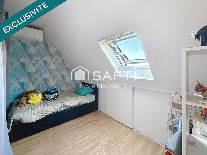 Maison - 90 m² - 5 pièces