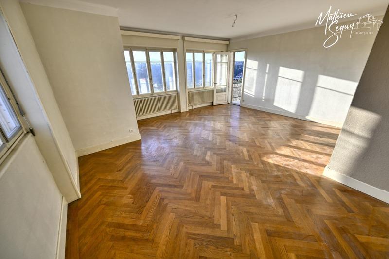 Appartement - 111 m² - 5 pièces
