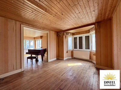 Maison - 167 m² - 8 pièces