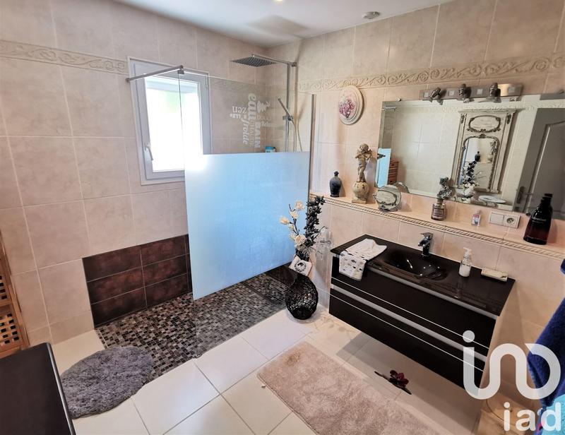 Maison - 175 m² - 6 pièces