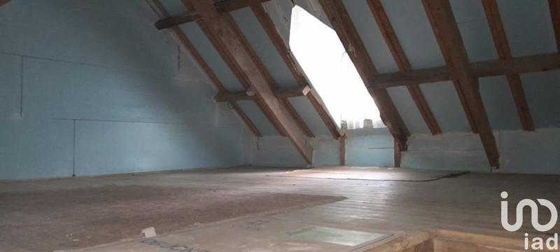 Maison - 96 m² - 5 pièces