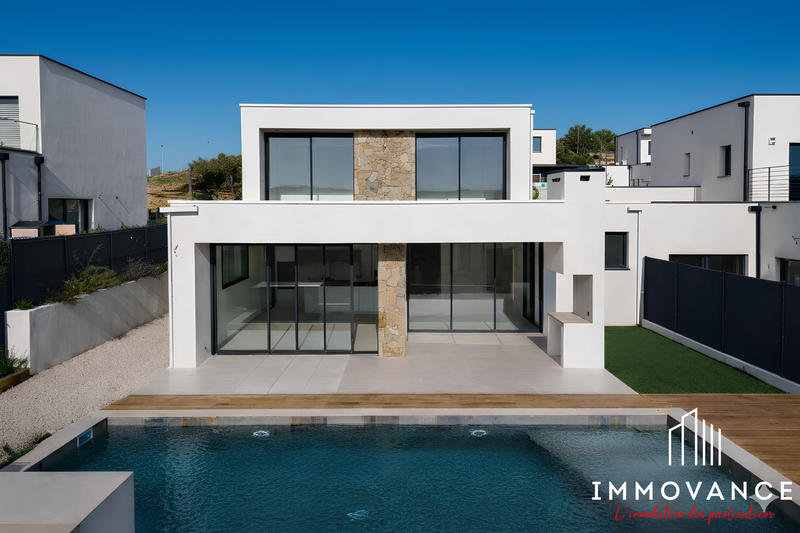 Maison contemporaine - 174 m² - 7 pièces