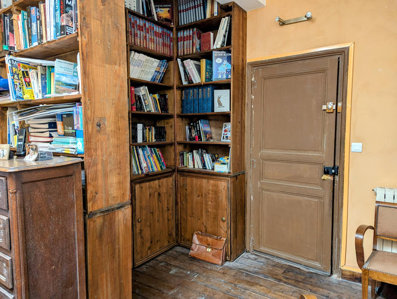 Propriété - 300 m² - 9 pièces