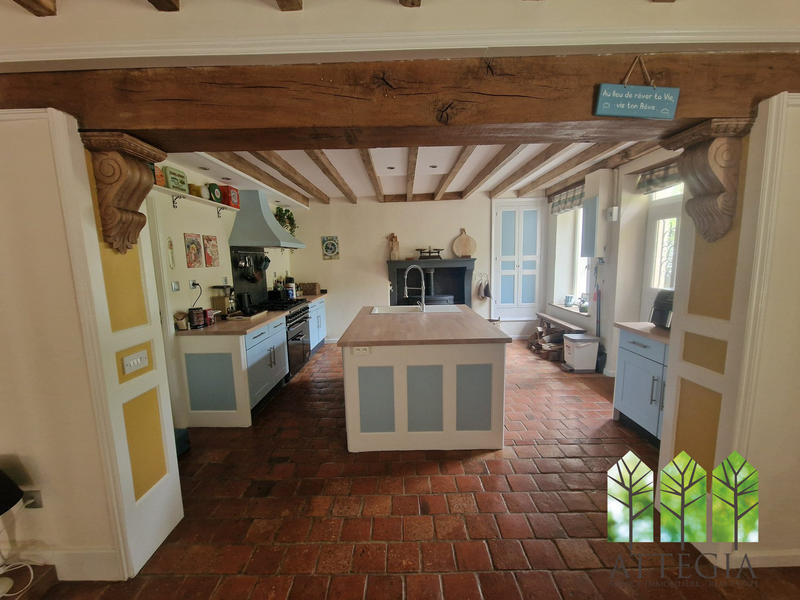 Maison - 245 m² - 6 pièces