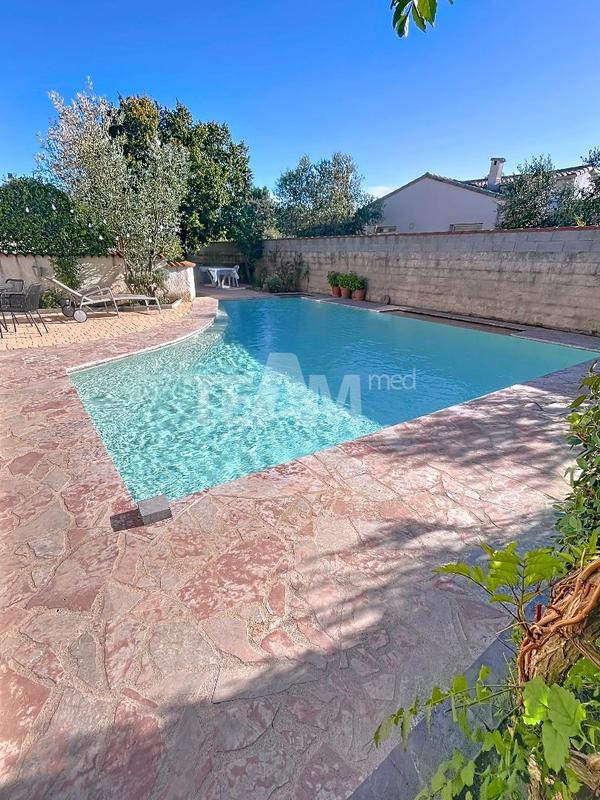 Villa - 139 m² - 6 pièces