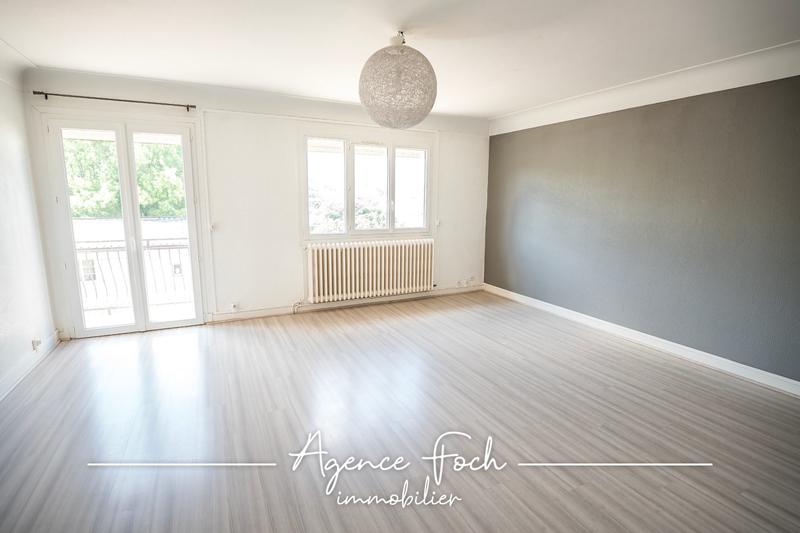 Appartement - 92 m² - 4 pièces