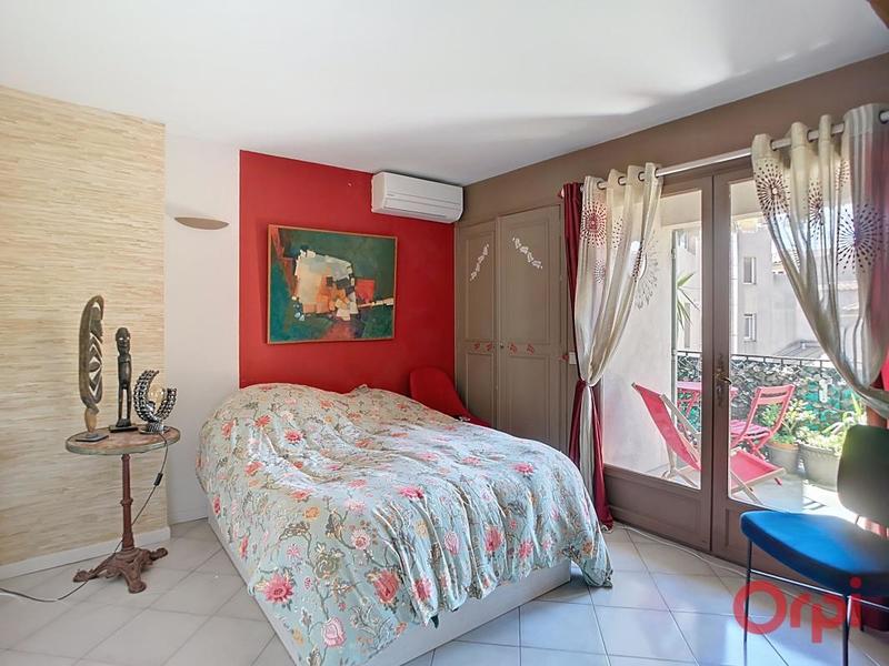 Appartement - 111 m² - 4 pièces