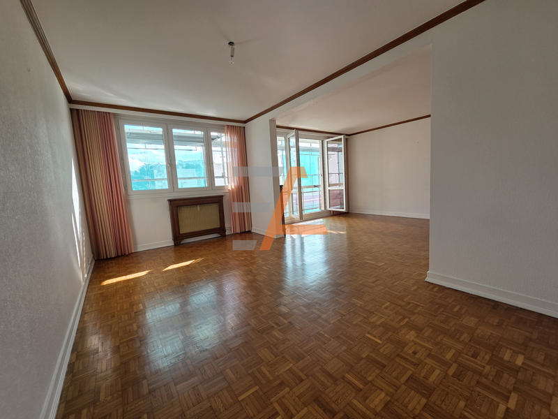 Appartement - 105 m² - 5 pièces