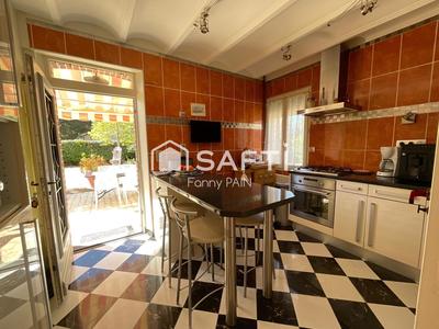 Maison - 90 m² - 5 pièces