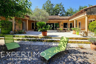 Villa - 209 m² - 5 pièces