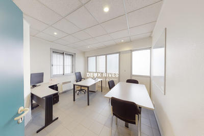 Local commercial - 54 m² - 3 pièces