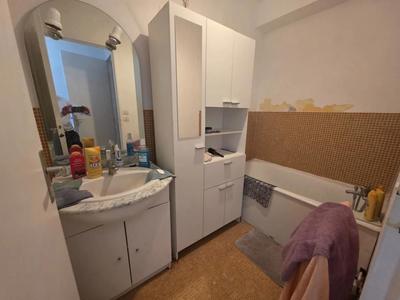 Studio - 38 m² - 1 pièce