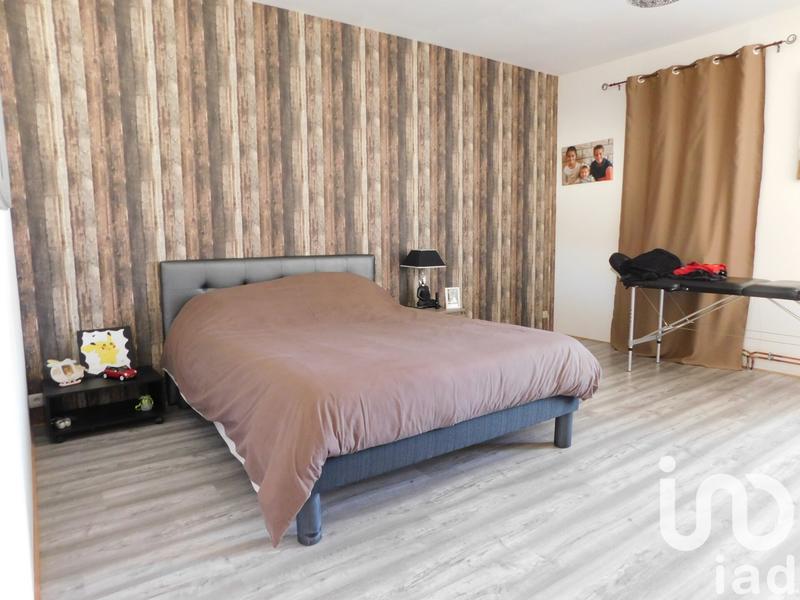 Maison - 210 m² - 8 pièces