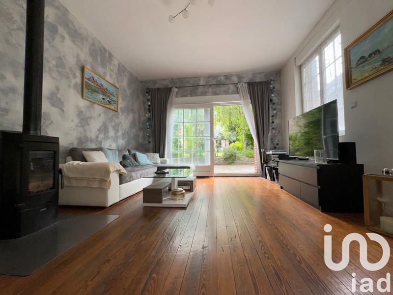 Maison - 207 m² - 7 pièces