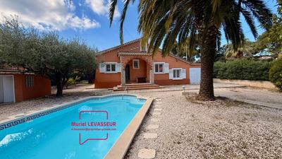 Villa - 160 m² - 7 pièces