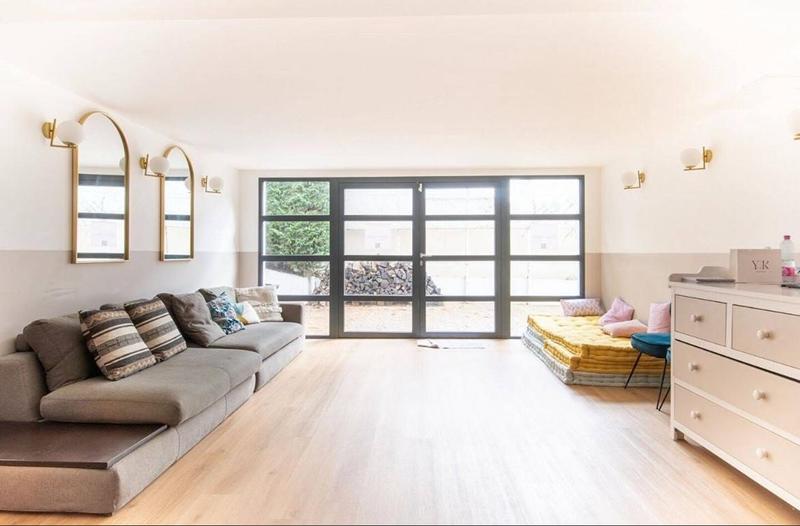 Maison - 418 m² - 9 pièces