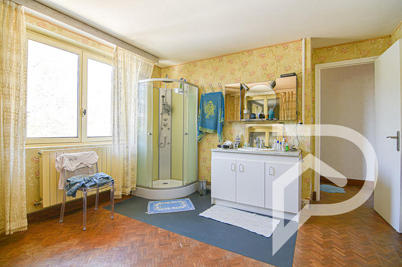 Maison - 184 m² - 6 pièces