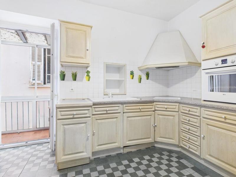 Appartement - 75 m² - 3 pièces