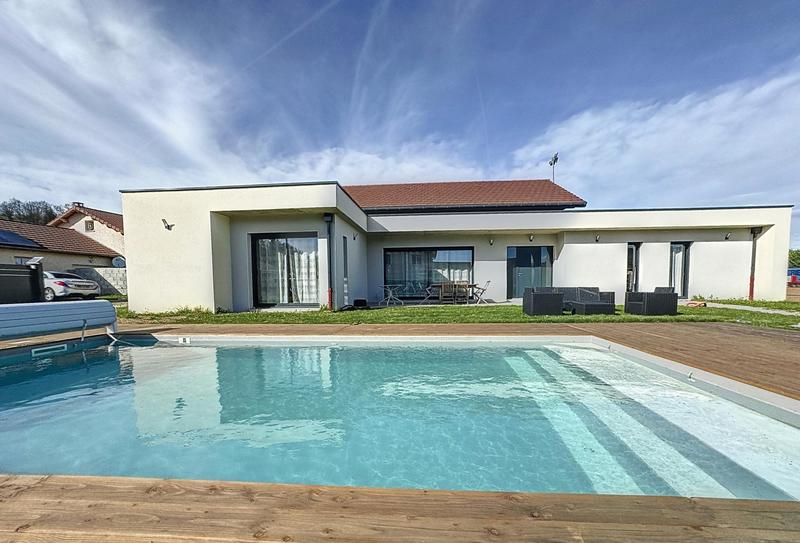 Maison - 184 m² - 7 pièces