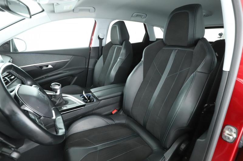 Peugeot 3008 1.5 Blue-HDi Crossway 130 ch