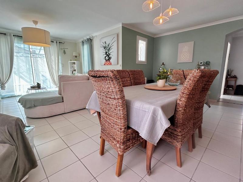 Maison - 122 m² - 4 pièces