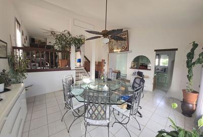 Maison - 146 m² - 7 pièces