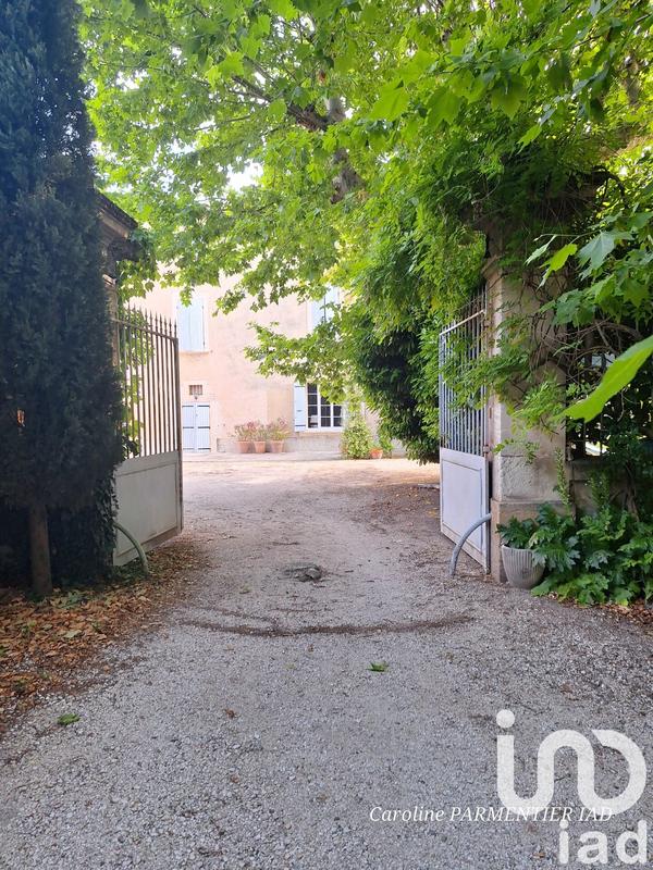 Maison - 460 m² - 10 pièces