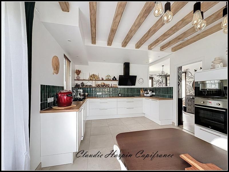 Maison - 180 m² - 6 pièces