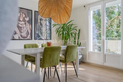 Appartement - 81 m² - 3 pièces