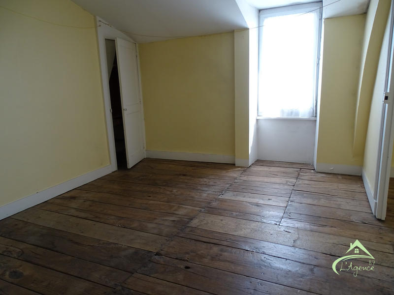 Maison ancienne - 240 m² - 11 pièces