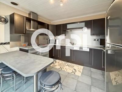 Maison - 140 m² - 6 pièces