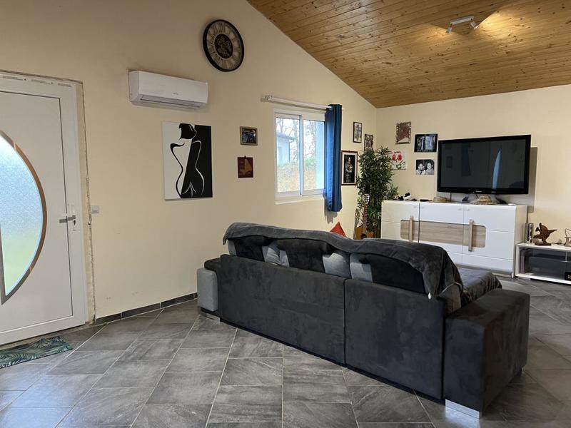 Propriété - 95 m² - 5 pièces