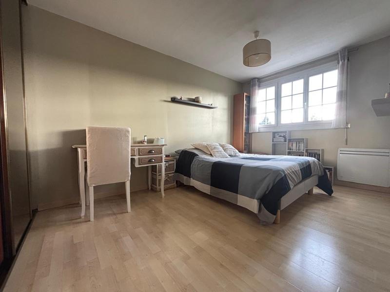 Maison - 96 m² - 5 pièces