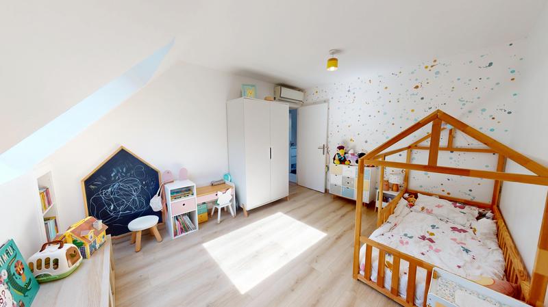 Maison - 100 m² - 5 pièces