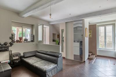 Maison - 237 m² - 7 pièces