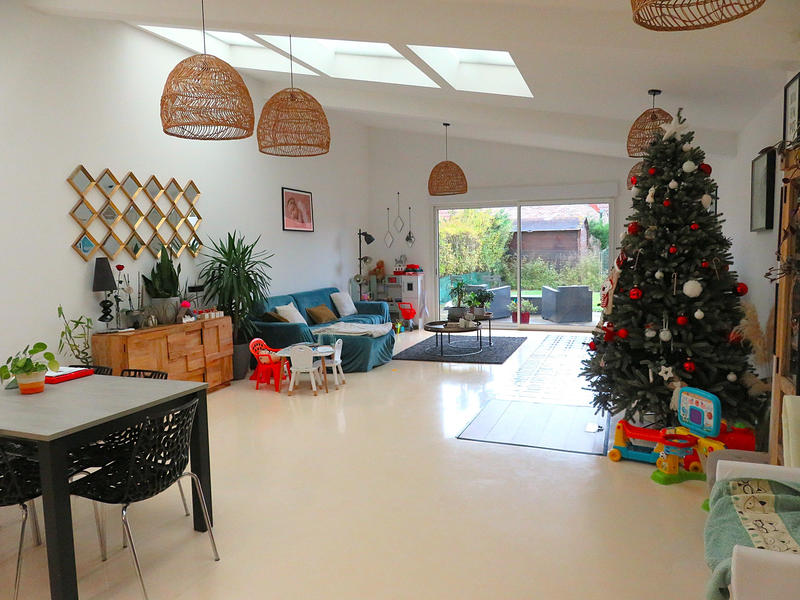 Maison - 175 m² - 6 pièces