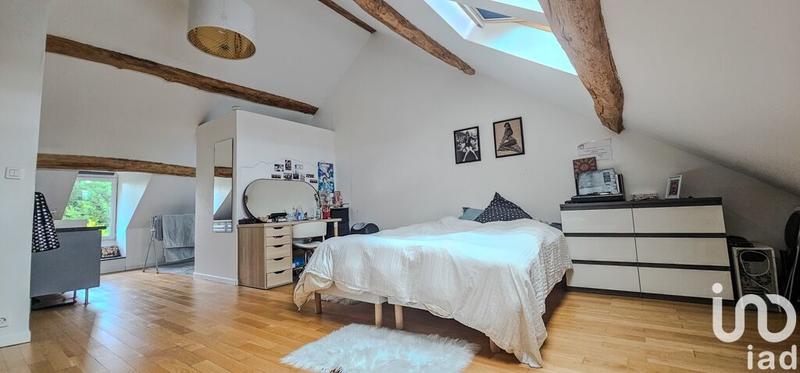 Maison - 235 m² - 8 pièces