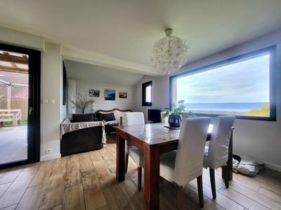 Maison - 91 m² - 4 pièces