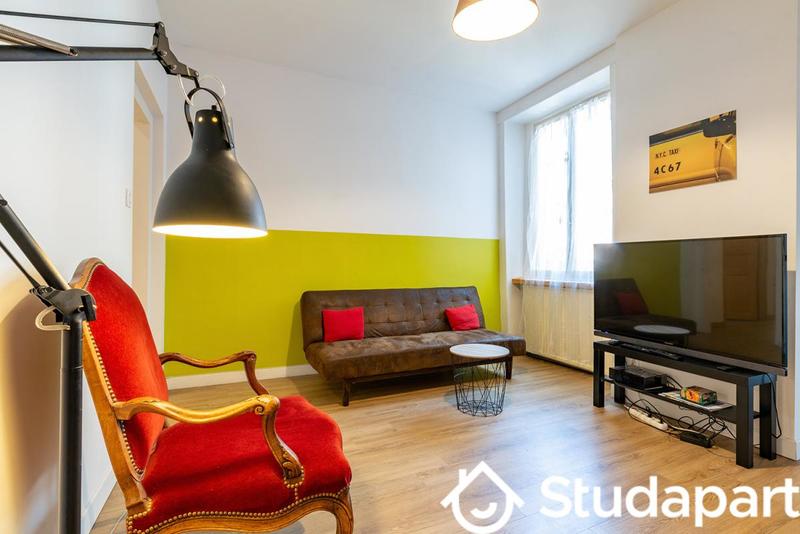 Chambre - 12 m² - 1 pièce