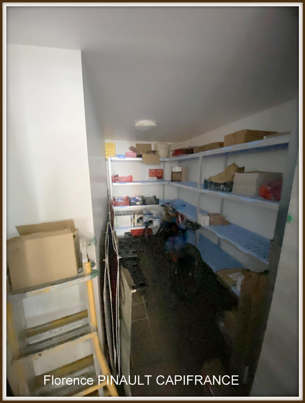 Local commercial - 458 m² - 8 pièces