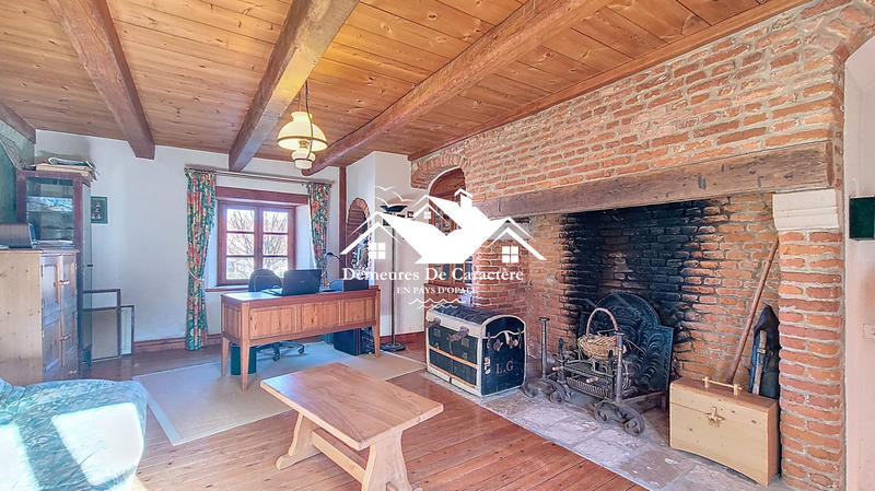 Maison - 359 m² - 11 pièces