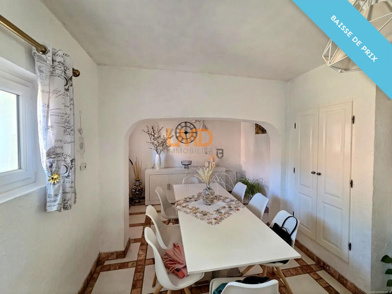 Propriété - 181 m² - 7 pièces