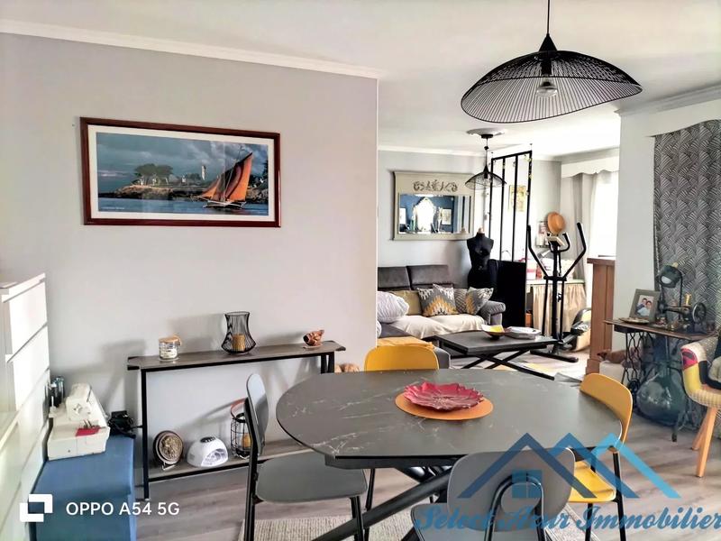 Appartement - 94 m² - 4 pièces