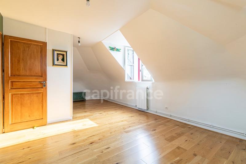 Maison - 157 m² - 5 pièces