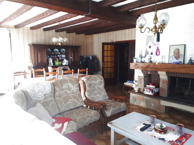 Maison - 247 m² - 7 pièces