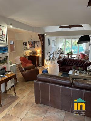 Maison de ville - 130 m² - 6 pièces