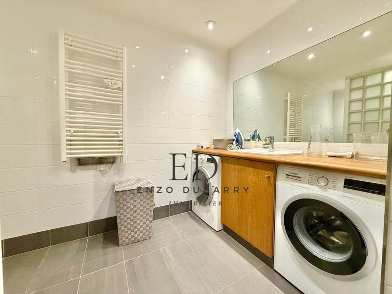 Appartement - 167 m² - 5 pièces