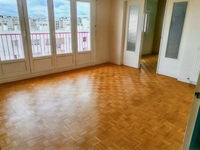 Appartement - 79 m² - 4 pièces